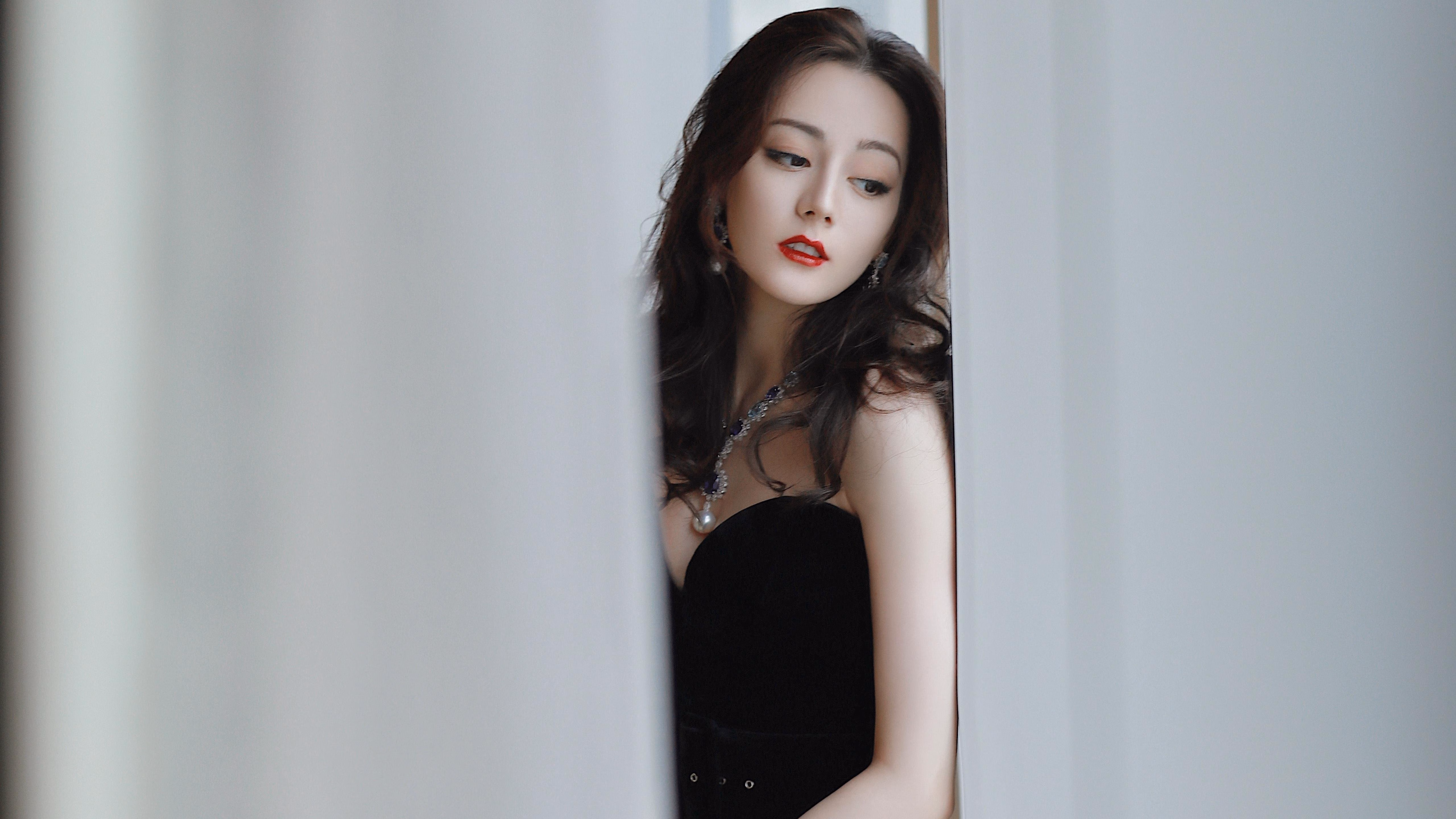世界举重女性榜样计划：优秀女将成为青少年楷模，世界举重冠军举多少斤女